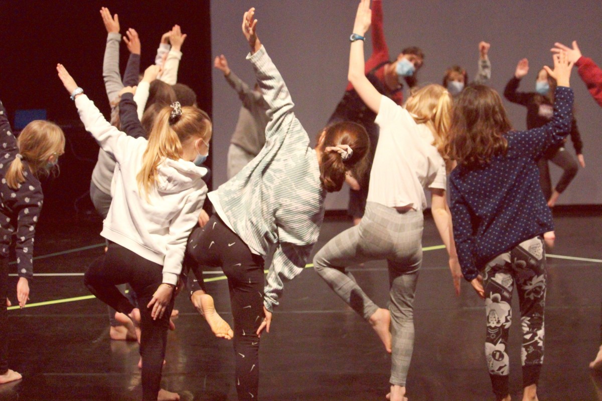 saut-de-chat-le-triangle-3_colorisee