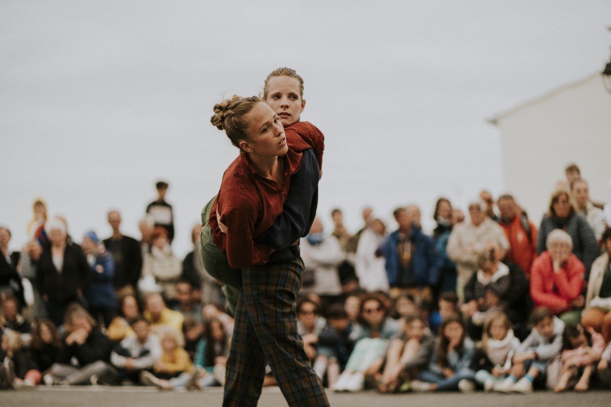 distro-mikhael-brun-1